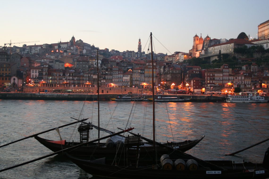 rio douro e Porto ao fundo